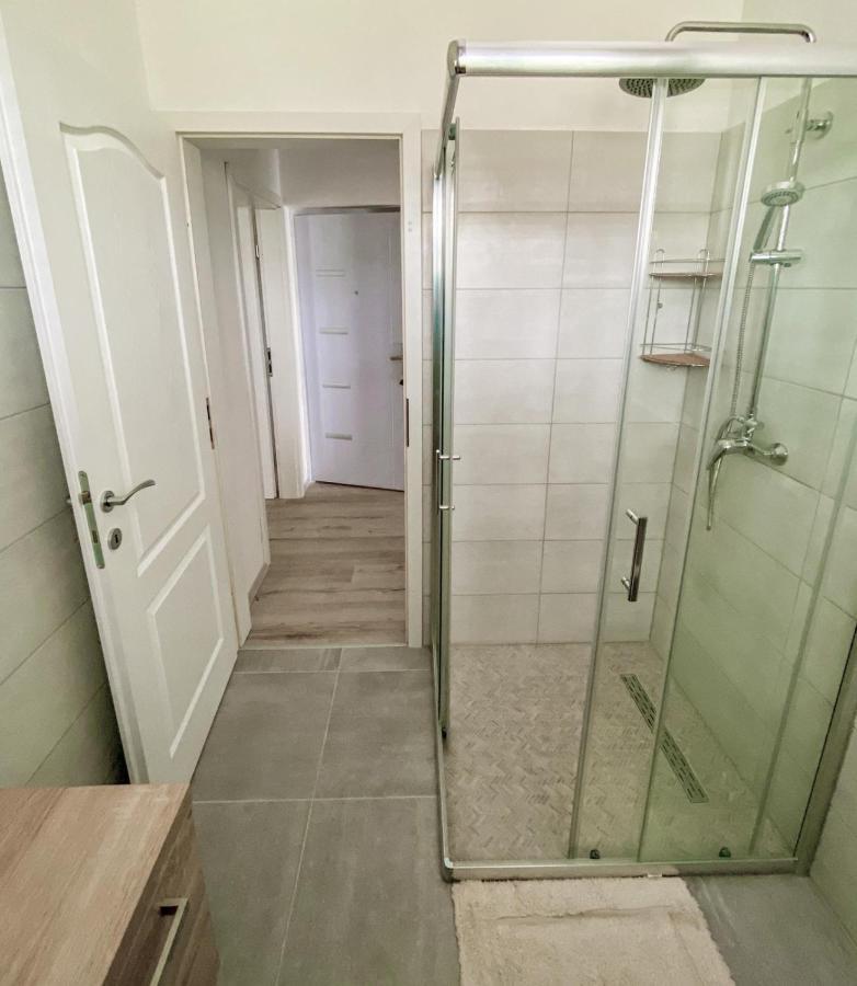 Apartments Happy Сукошан Экстерьер фото