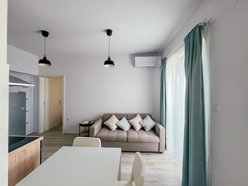 Apartments Happy Сукошан Экстерьер фото